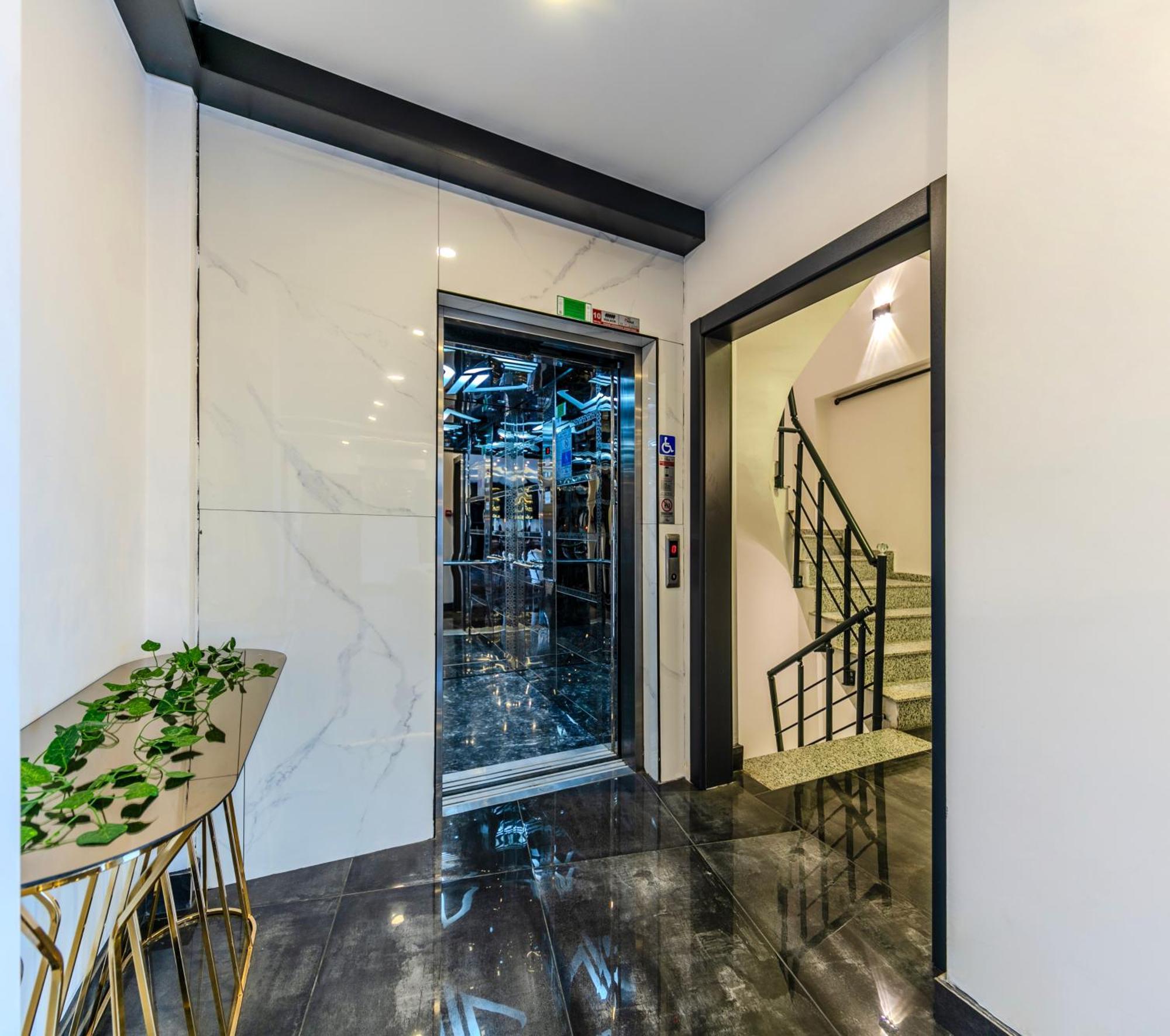 Solin Airport Hotel Arnavutkoy Екстериор снимка