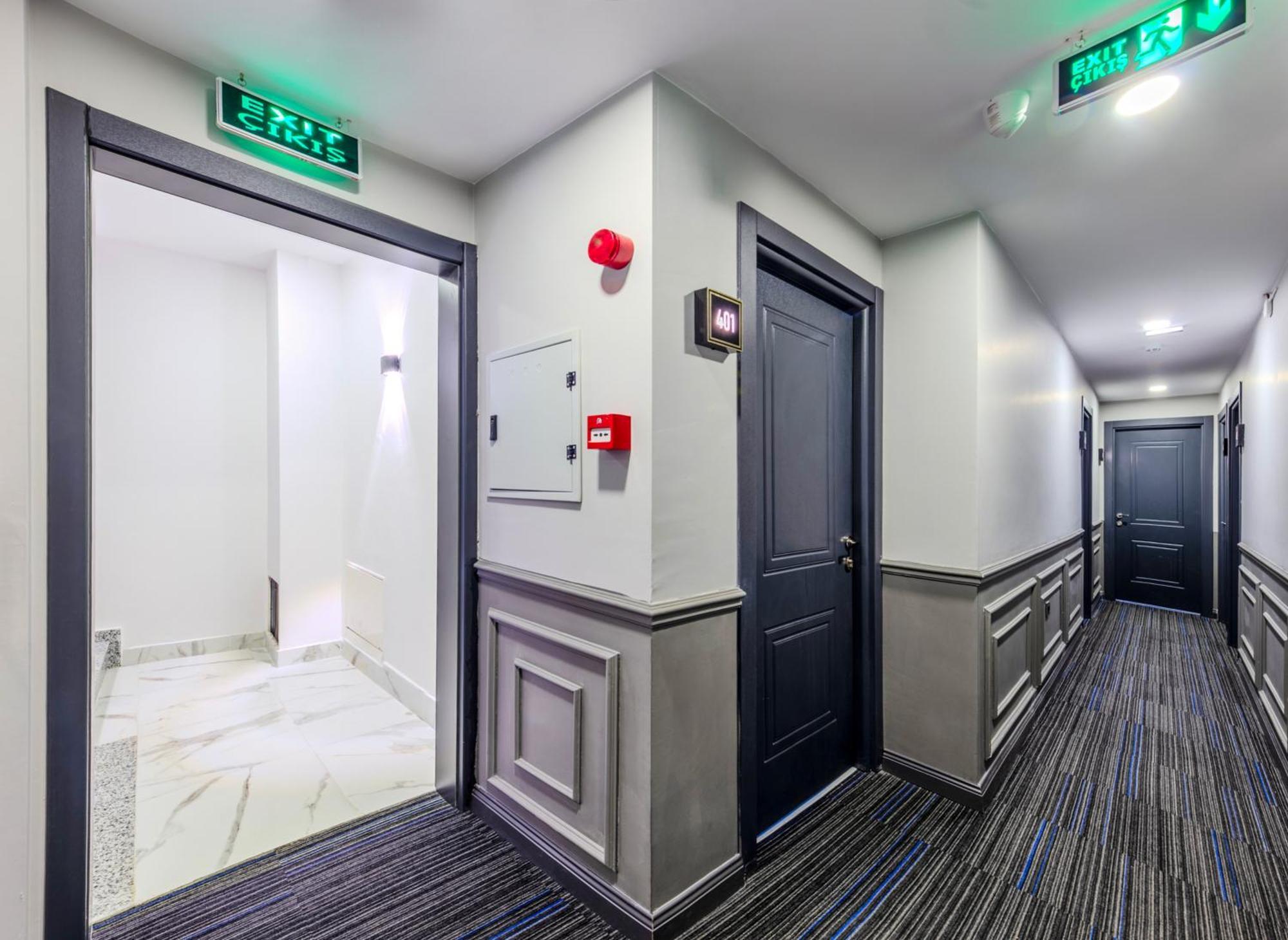 Solin Airport Hotel Arnavutkoy Екстериор снимка