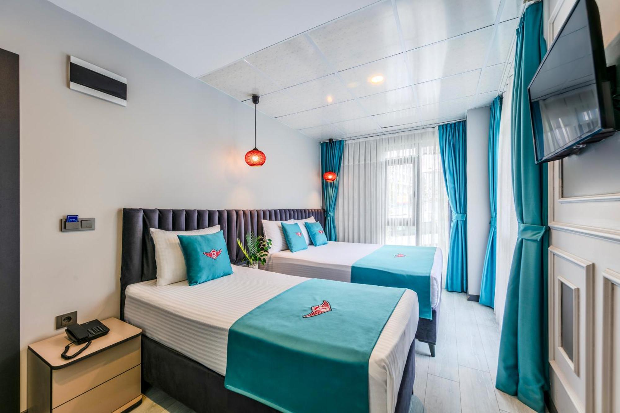Solin Airport Hotel Arnavutkoy Екстериор снимка