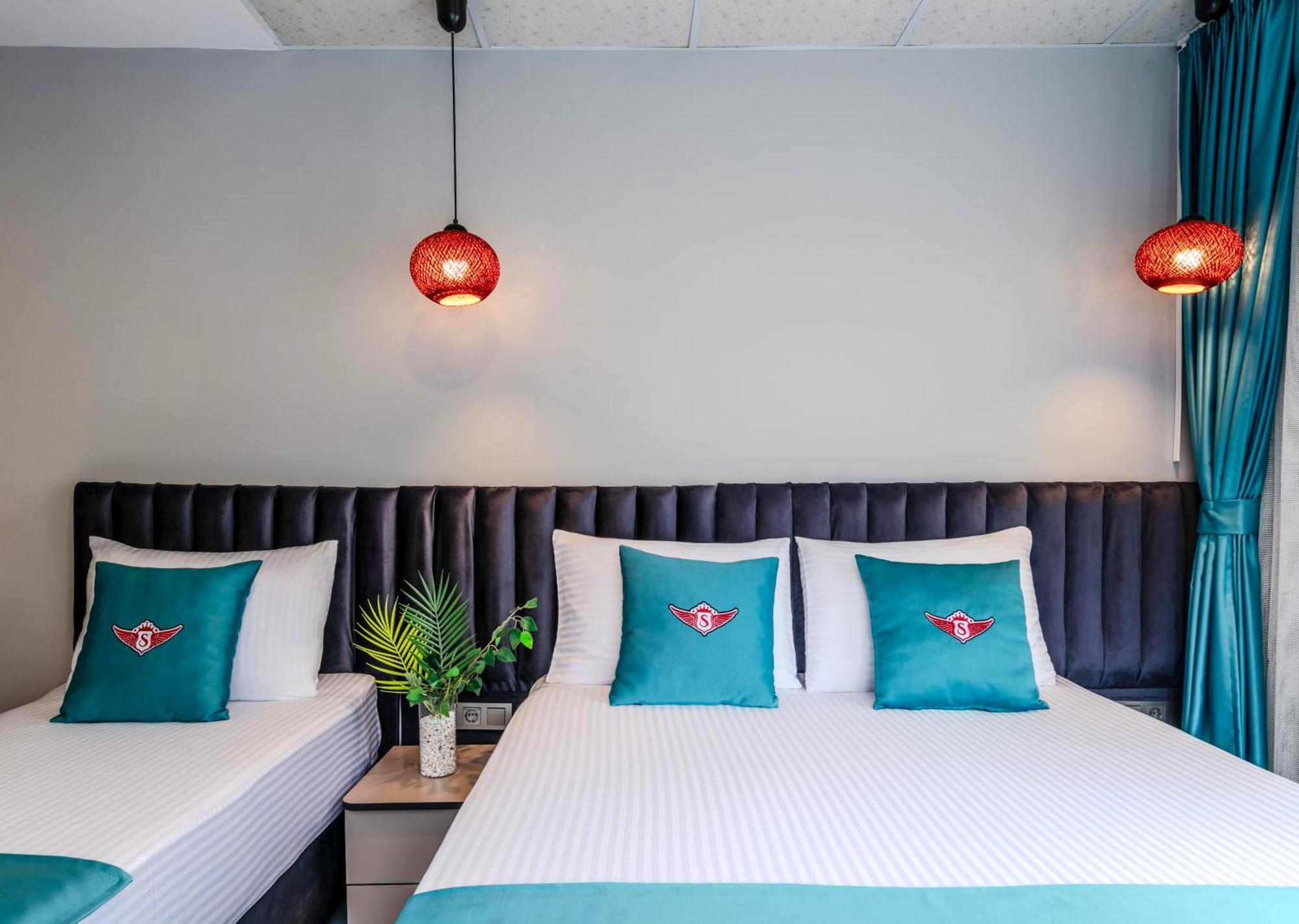 Solin Airport Hotel Arnavutkoy Екстериор снимка