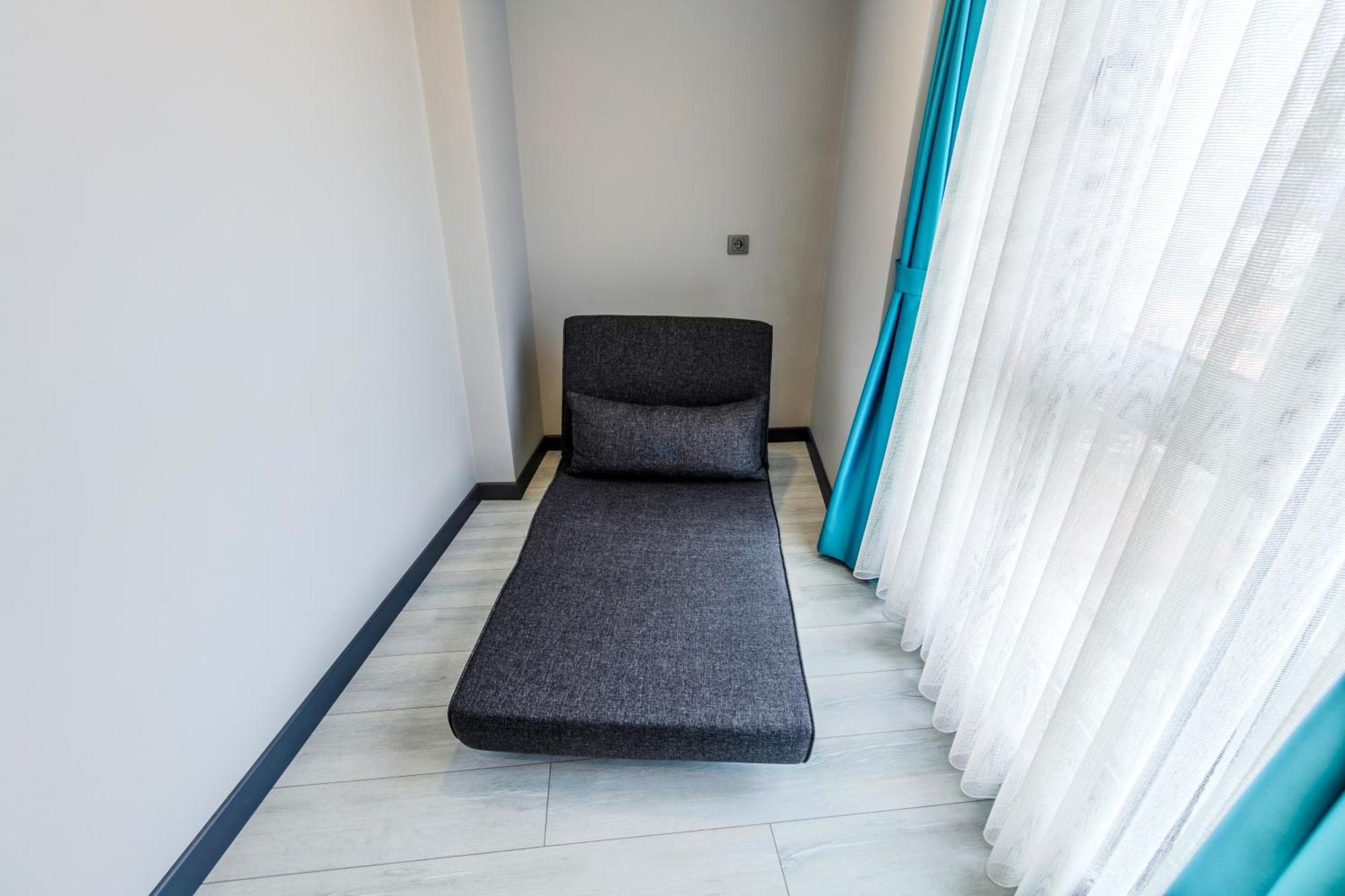 Solin Airport Hotel Arnavutkoy Екстериор снимка